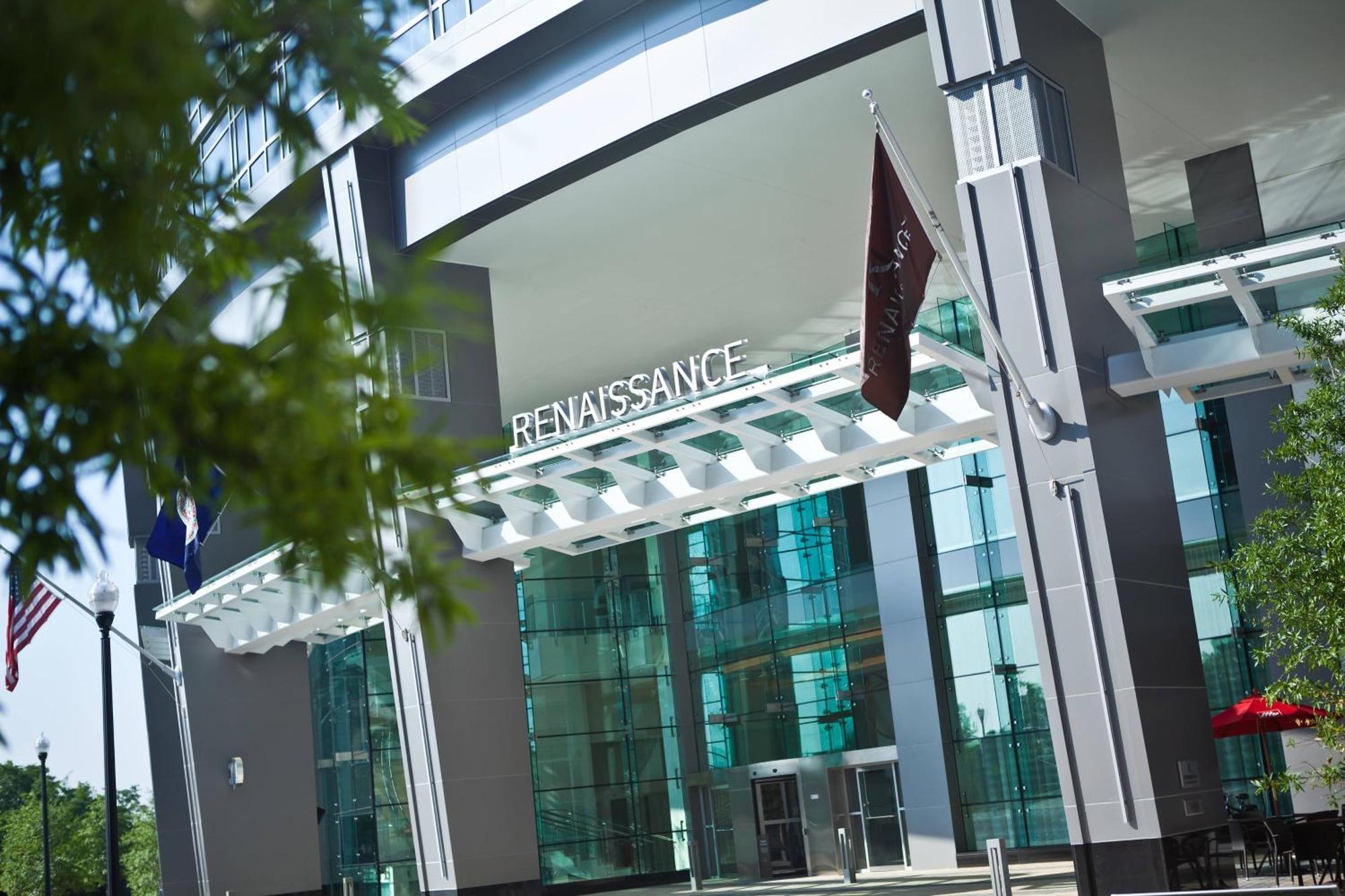 Renaissance Arlington Capital View Hotel Bagian luar foto